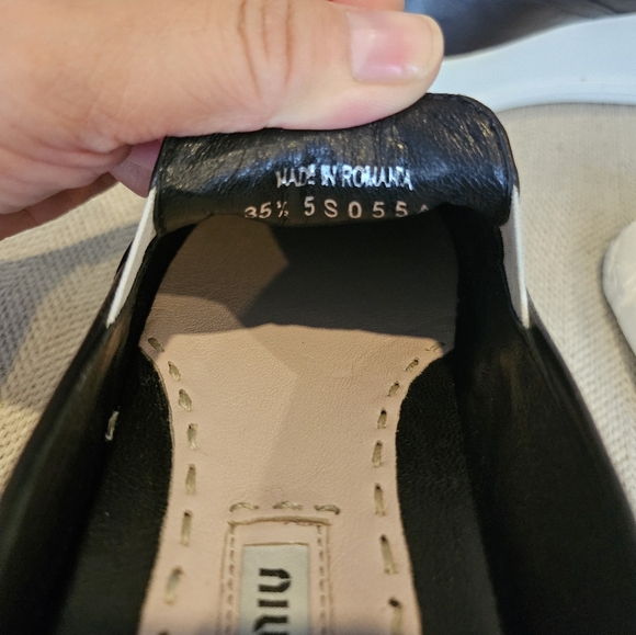Brand new Miu Miu leather shoes 35.5 - Picture 10 of 16
